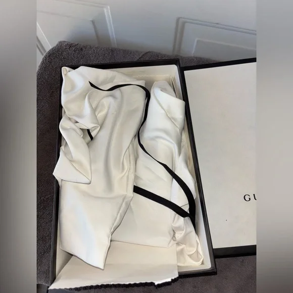 Gucci Ace pearl studded sneakers size 37.5 EU - Picture 10 of 10